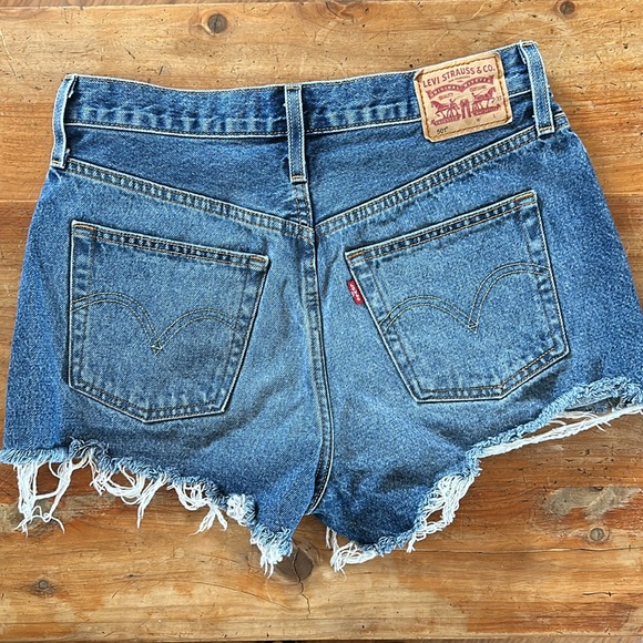 Levi’s 501 Jean Cut-Offs - Picture 3 of 8